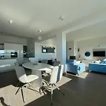 The View Luxury With Pool Διαμέρισμα