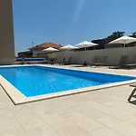 The View Luxury With Pool Διαμέρισμα