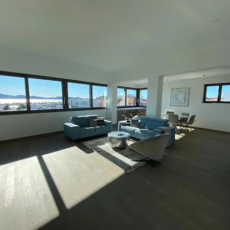 The View Luxury With Pool Apartmán *