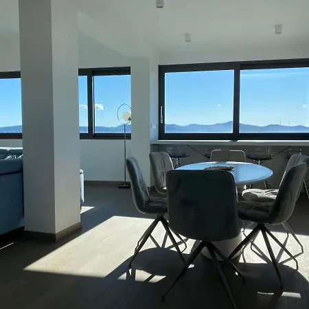 The View Luxury With Pool Zadar