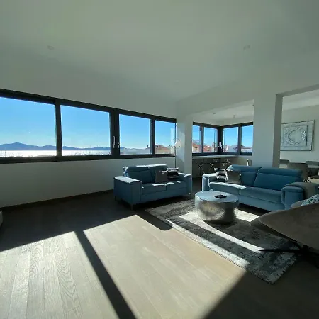 The View Luxury With Pool