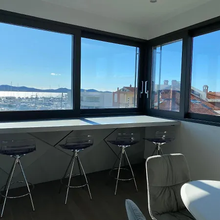 The View Luxury With Pool Apartmán Zadar