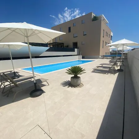 The View Luxury With Pool * זאדאר