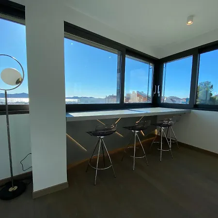 The View Luxury With Pool Apartament *