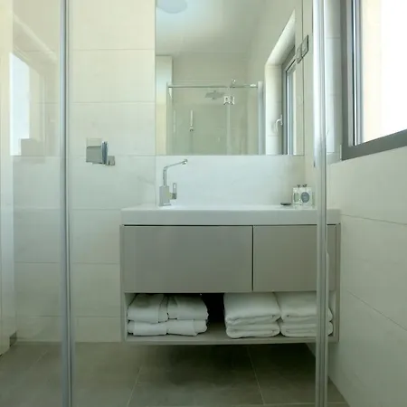 The View Luxury With Pool