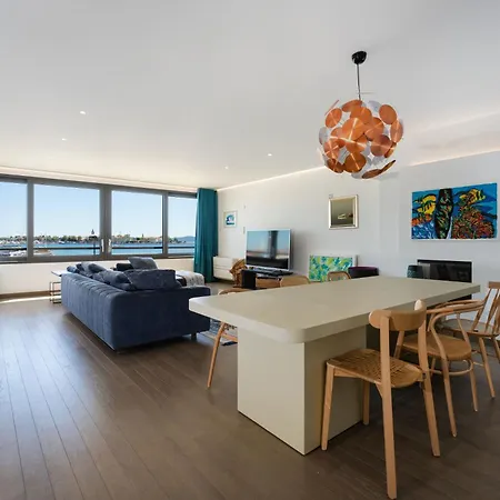 The View Luxury With Pool Apartment *