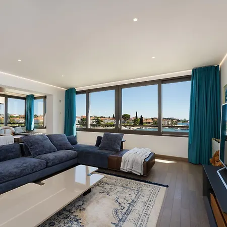 The View Luxury With Pool Zadar