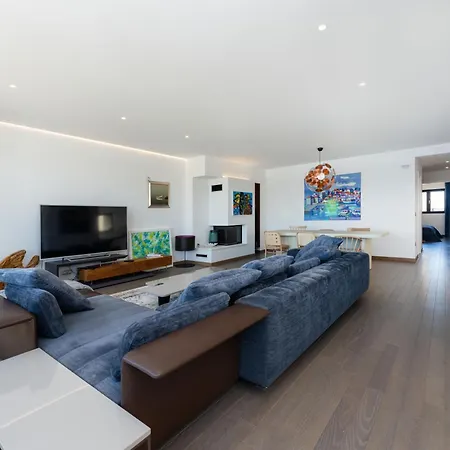 Apartment The View Luxury With Pool