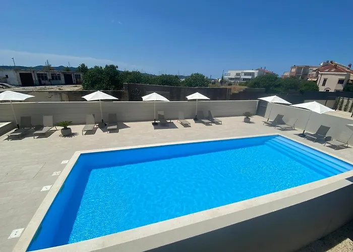 The View Luxury With Pool Апартаменты Задар