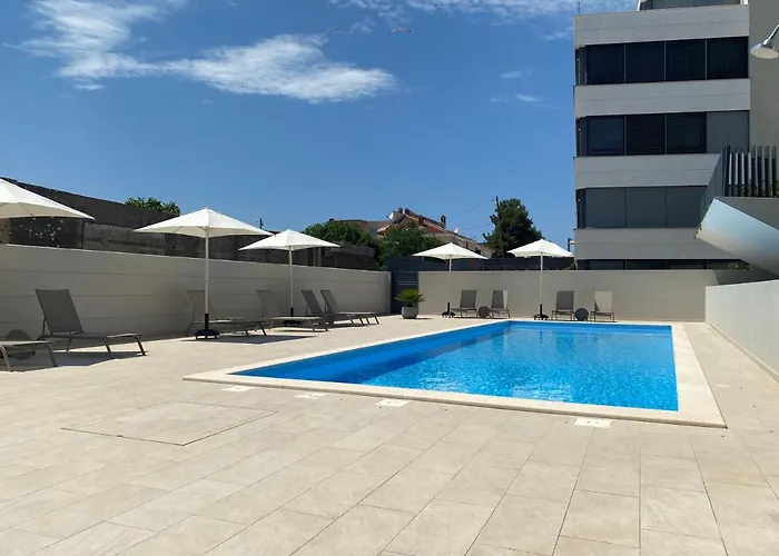 아파트 The View Luxury With Pool 자다르